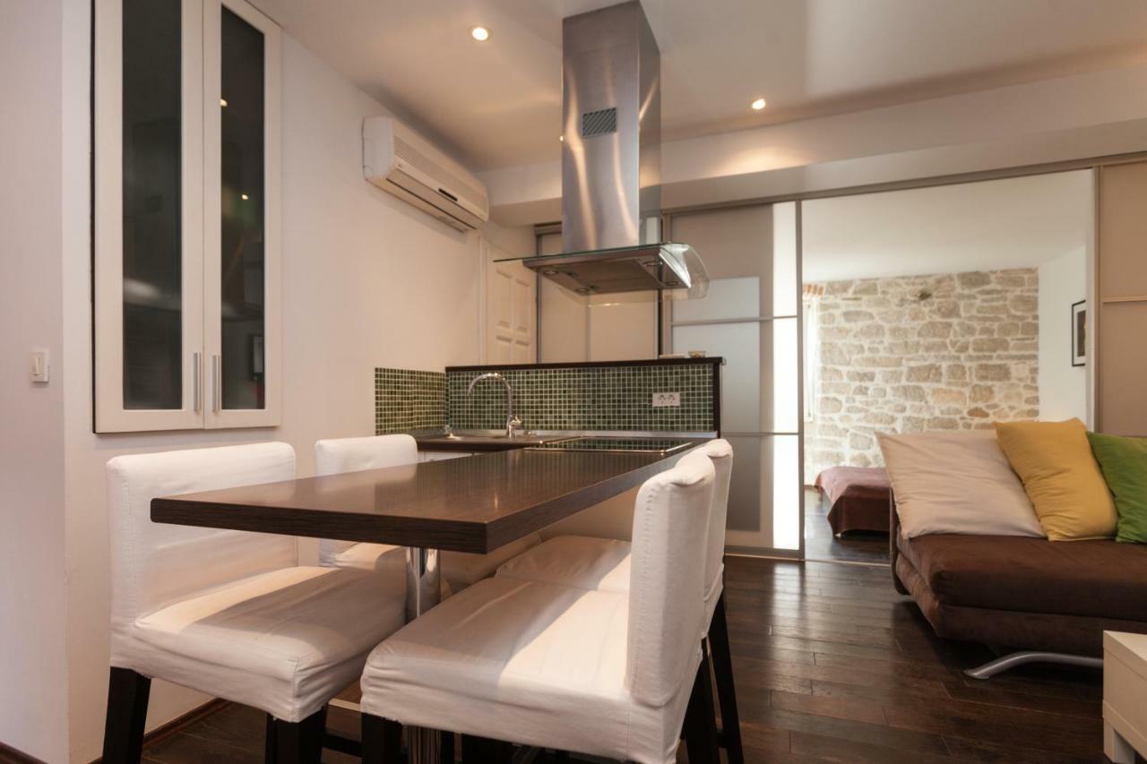 Apartment Istra ロヴィニ エクステリア 写真